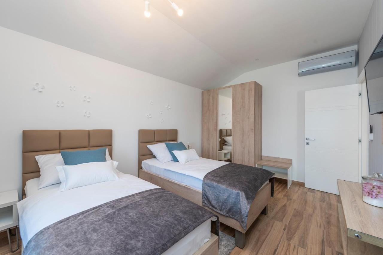 Luxury Apartments - La Vir 5& 6 Exteriör bild
