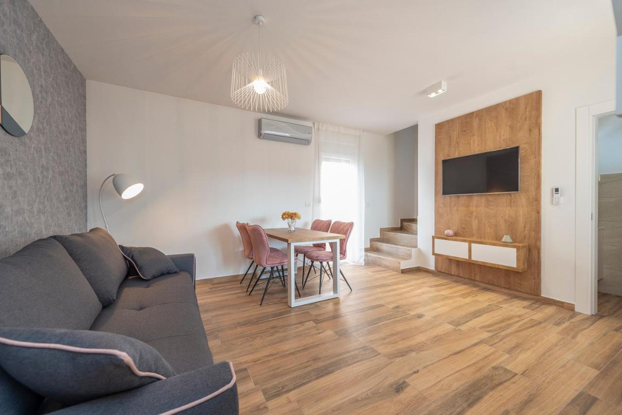 Luxury Apartments - La Vir 5& 6 Exteriör bild